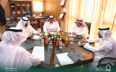 سعادة وكيل ⁧‫#جامعة_الأمير_سطام_بن_عبدالعزيز‬⁩ للشؤون التعليميِّة والأكاديميِّة يجتمع مع وفد الجمعية التاريخيِّة السعوديِّة.
